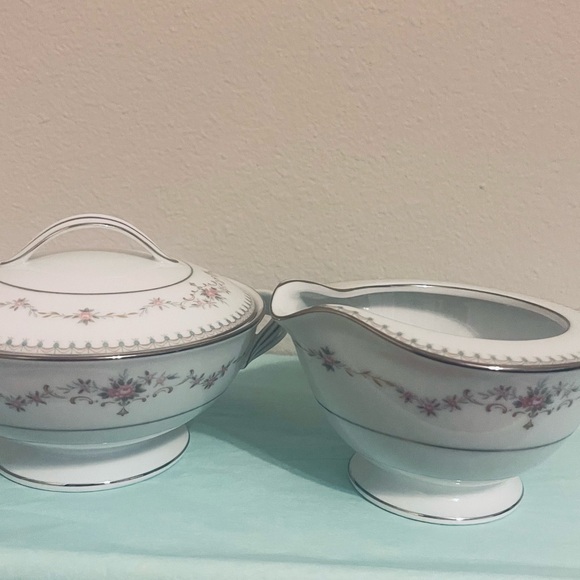 Vintage Noritake Japan Sugar Bowl and Creamer Fairmont EUC - Picture 9 of 10